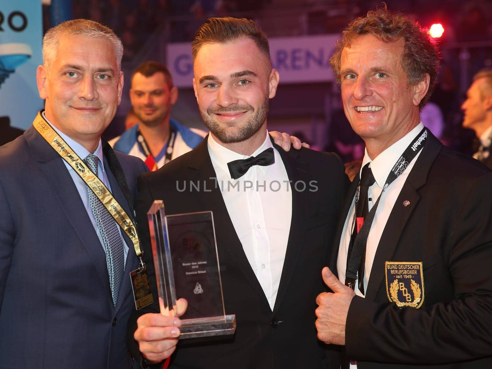Boxer of the Year 2016 Dominic Bösel (SES Boxing) with promoter Ulf Steinforth (left) and BDB President Thomas Pütz (right) at the SES Box Gala on 12.11.2016 in the GETEC Arena Magdeburg