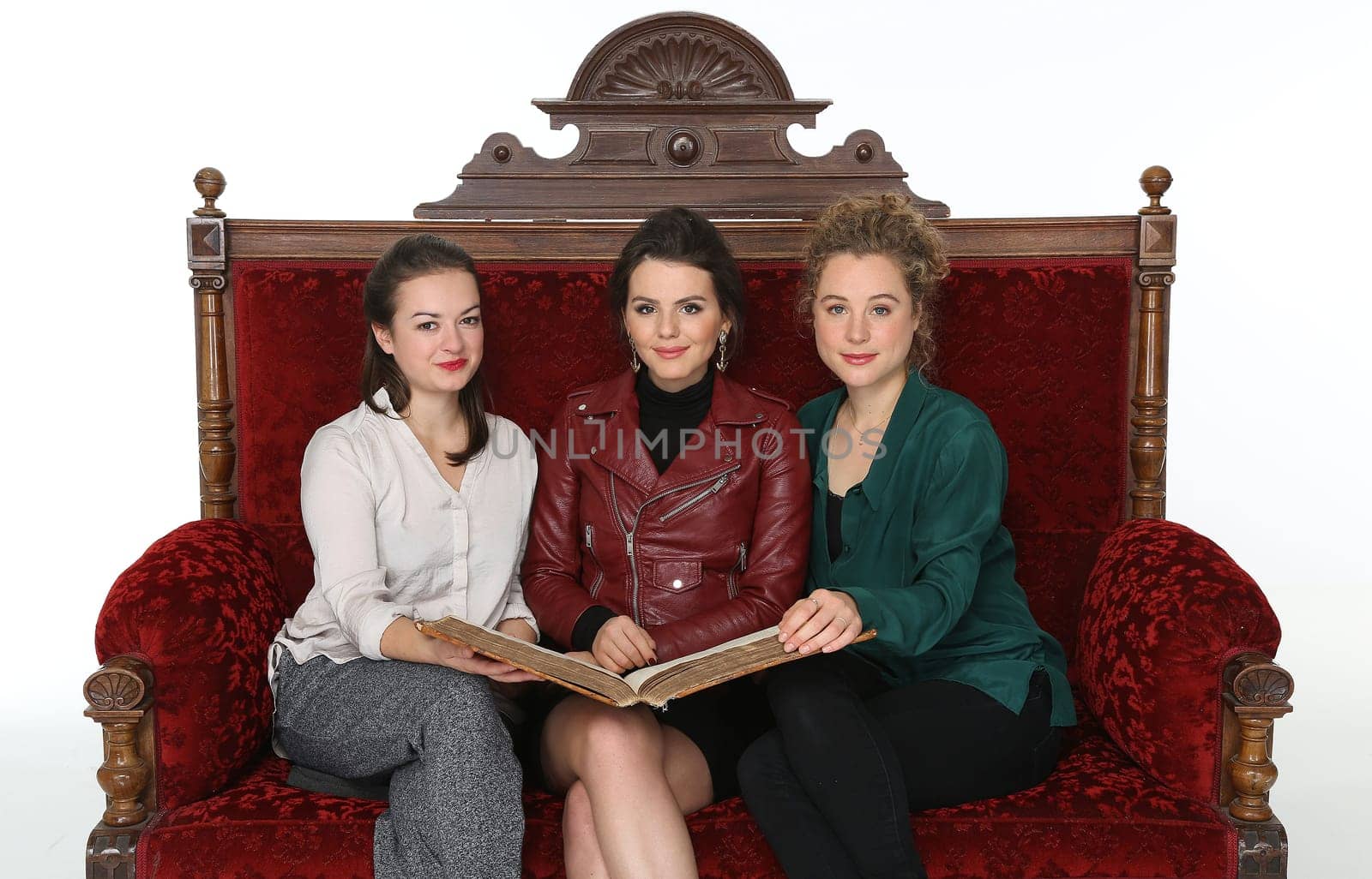 Michelle Barthel,Ruby O. Fee and Klara Deutschmann