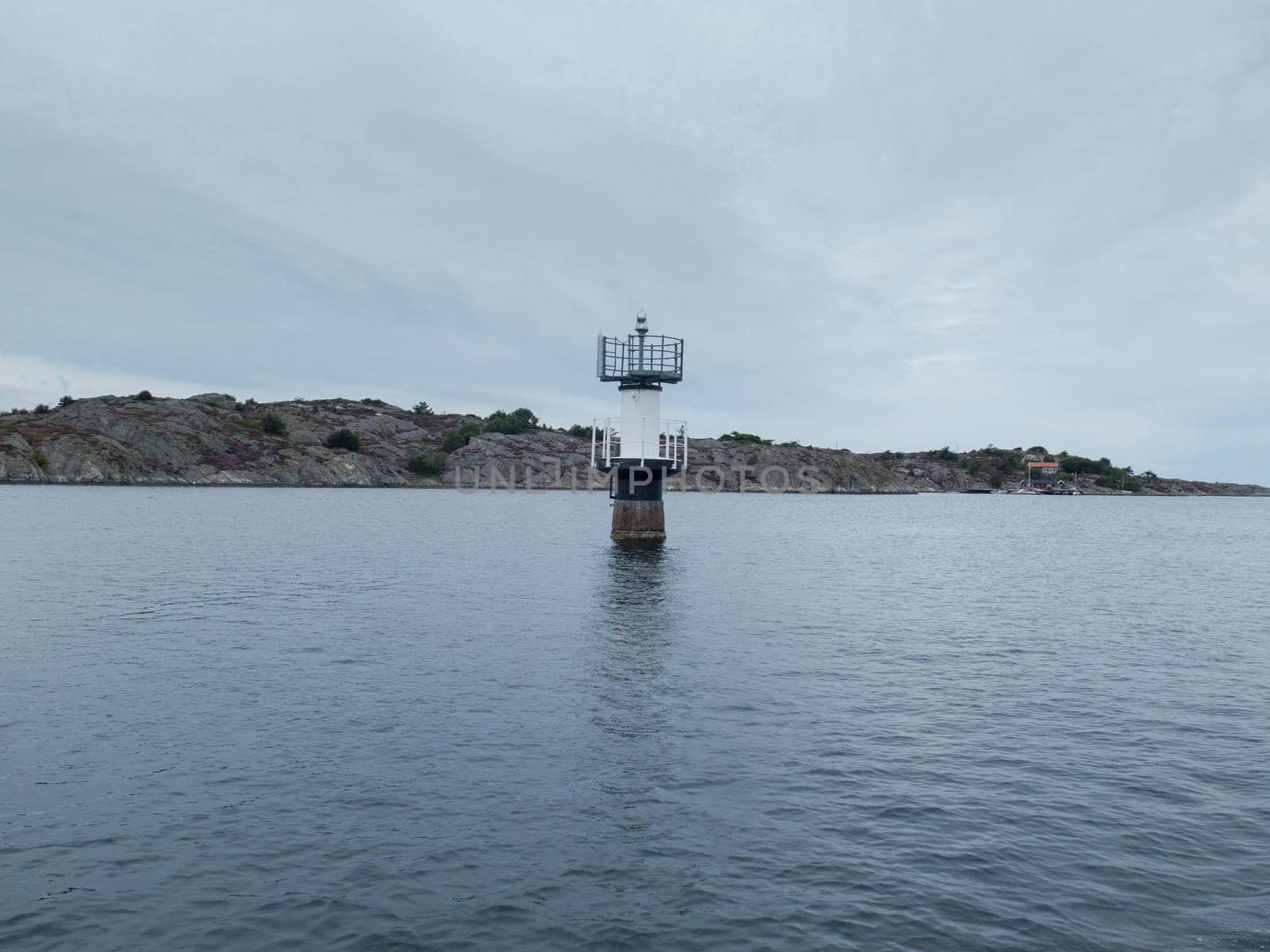little lighthouse on sweden westcoast help for the boat to come right