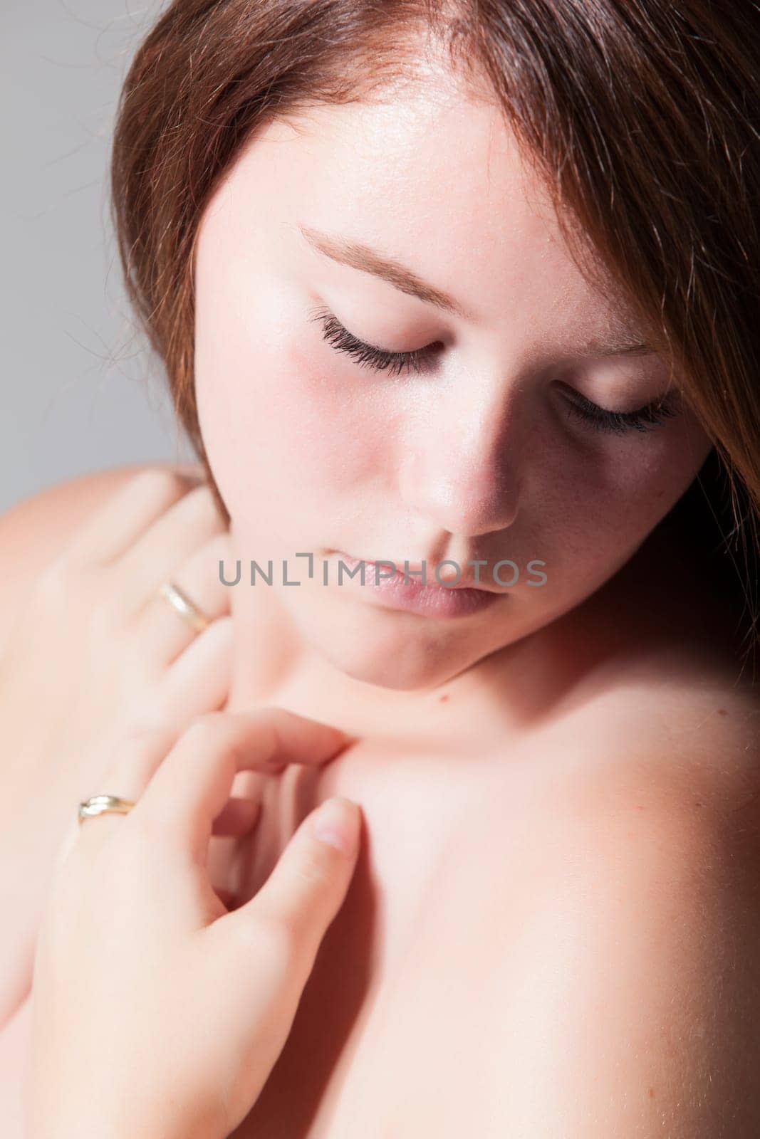 Young beauty woman whith a clear natural skin