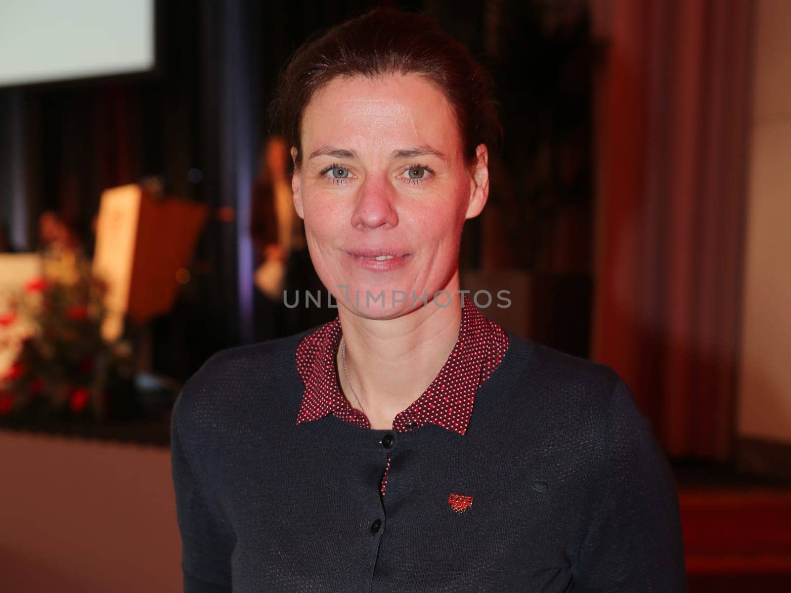 Claudia Bokel with badge of honour of the German Olympic Sports Confederation (DOSB) at the 13th General Assembly of the DOSB on 03.12.2016 in Magdeburg