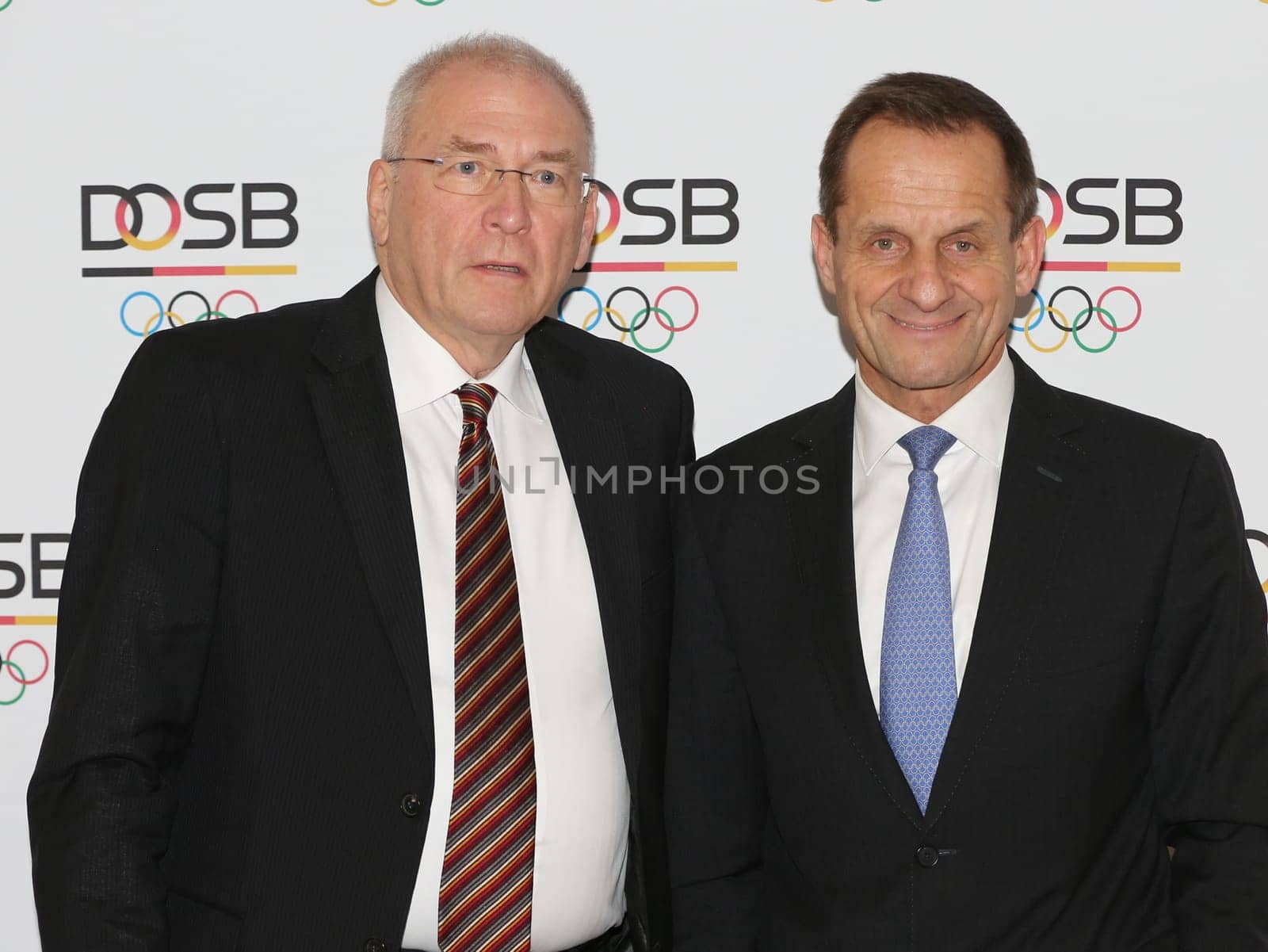 Chairman of the Board of the German Olympic Sports Confederation (DOSB) Dr. Michael Vesper and President of the German Olympic Sports Confederation (DOSB) Alfons Hörmann at the 13th General Assembly of the DOSB on 03.12.2016 in Magdeburg