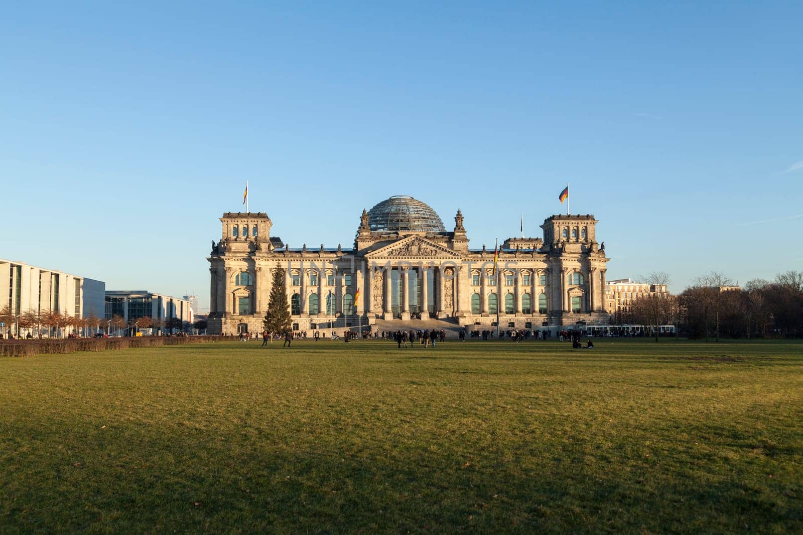 Bundestag in Berlin im Winter
