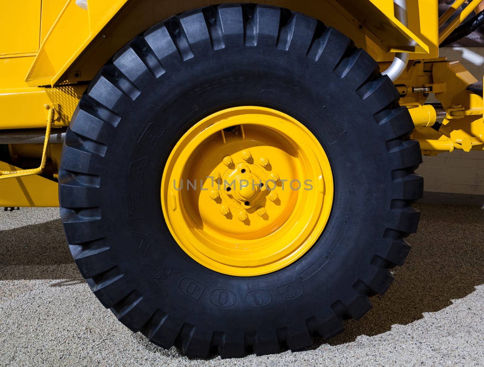 one big wheel to a dumper to transport many different thing
