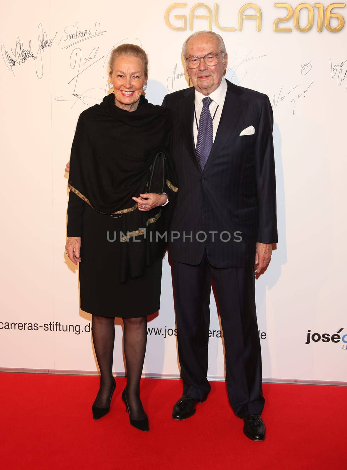 Ronald Sedlatzek with his wife Christine ( Chopard Berlin ) . Jose Carreras Gala at the Estrel Hotel Berlin on 14.12.2016