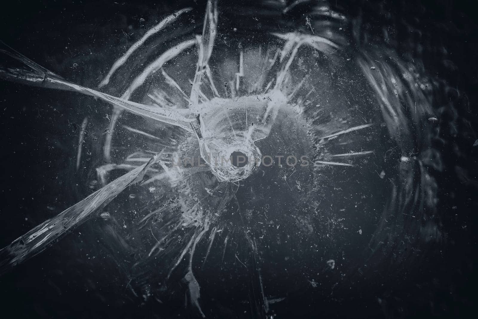 Shot through disc - Background - Artist supplies - Texture - black and white converted