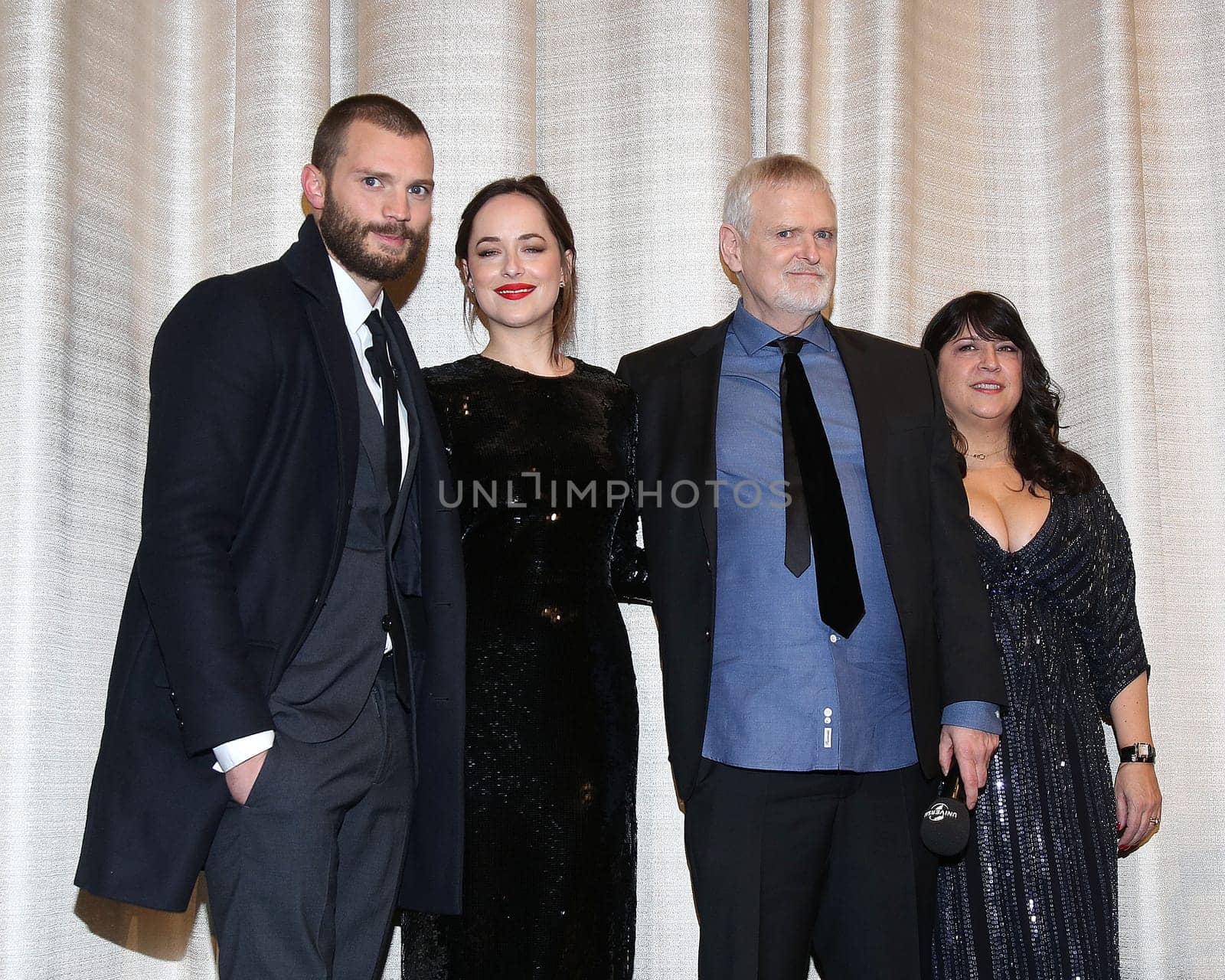 Jamie Dornan ,Dakota Johnson ,James Foley (Regisseur) und E L James (Romanautorin und Produzentin) ,.Europapremiere von FIFTY SHADES OF GREY -   Cinemaxx Hamburg