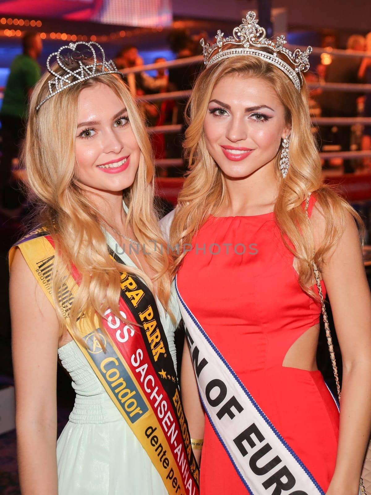 Miss Saxony-Anhalt 2017 Elisabeth Pfeif and Queen of Europe 2017 Tatjana Genrich at the SES Boxgala on 04.02.2017 at the Maritim-Hotel Magdeburg