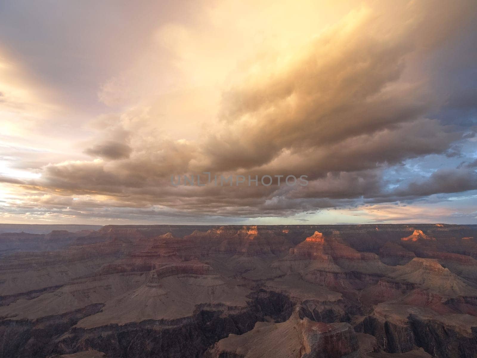 The Grand Canyon. Views of the canyon, the landscape and nature.