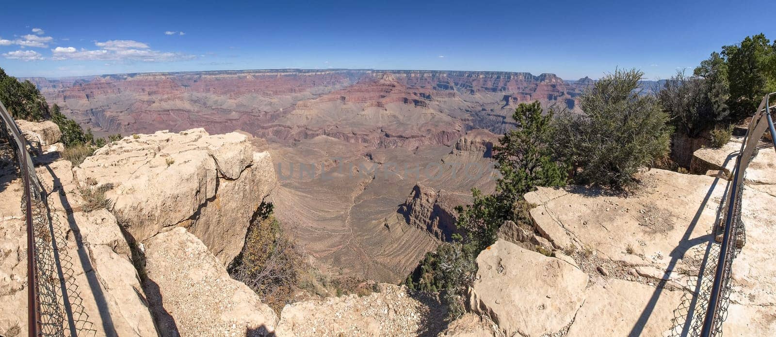 The Grand Canyon. Views of the canyon, the landscape and nature.