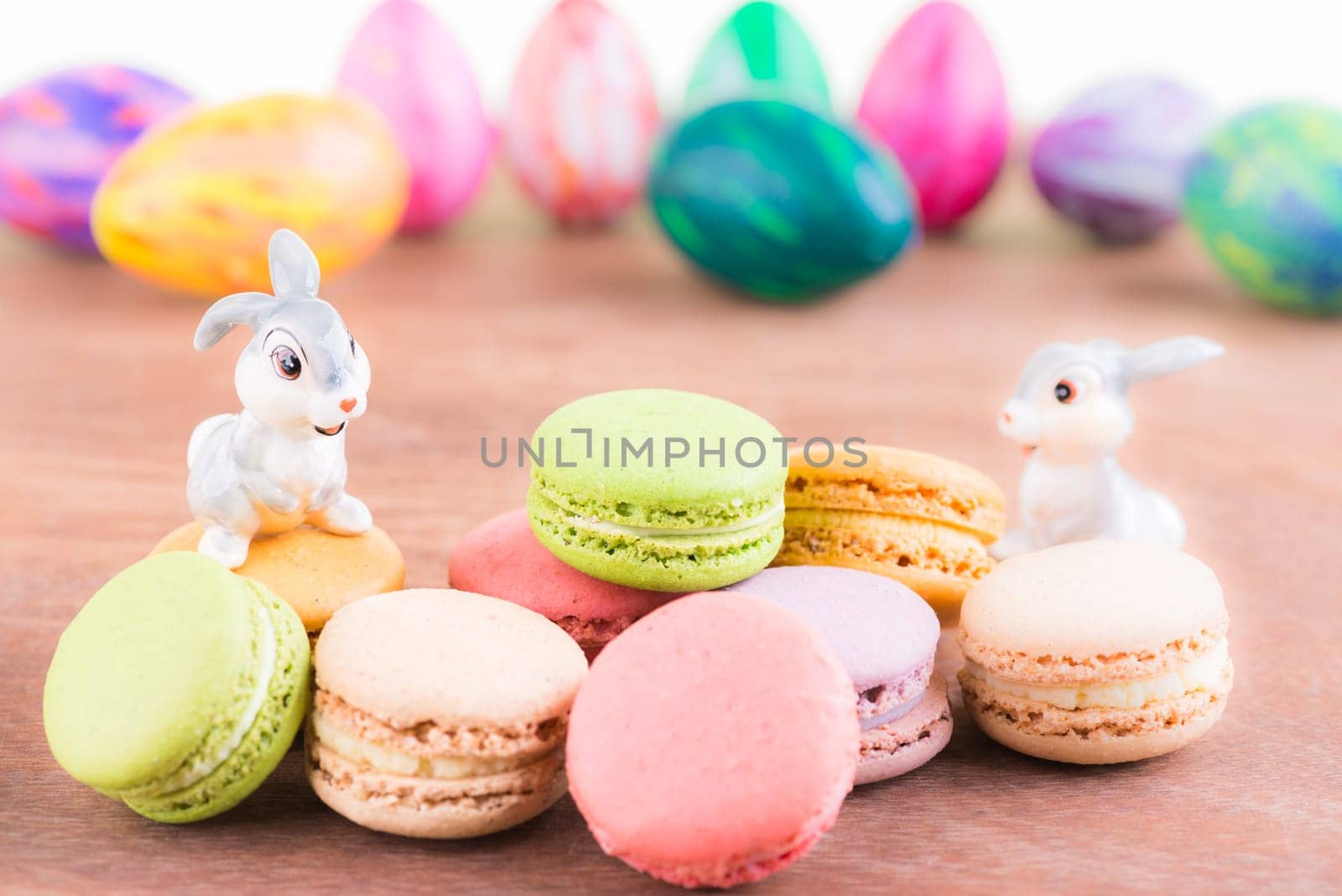 Macarons with Easter egg and bunnies