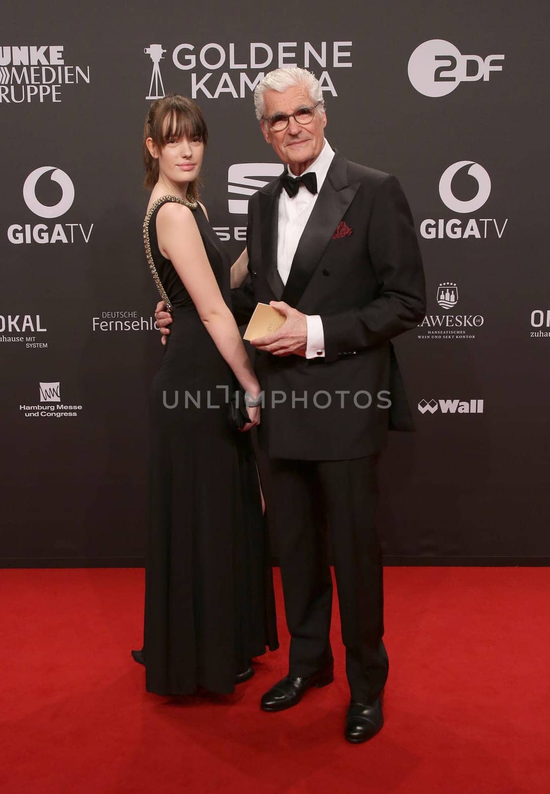Sky Du Mont with daughter Tara ,. Presentation of the GOLDEN CAMERA 2017 at Messe Hamburg