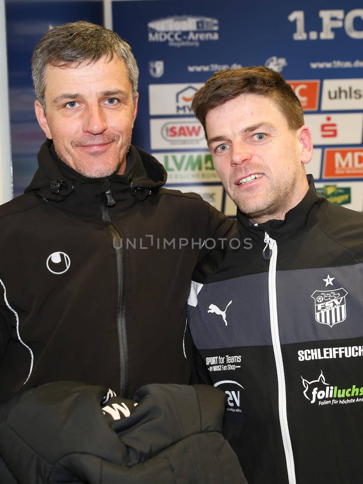 Head coach Jens Härtel ( 1.FC Magdeburg ) and head coach Torsten Ziegner ( FSV Zwickau ) - 3rd league season 2016/2017 point game 1.FCM against FSV Zwickau
