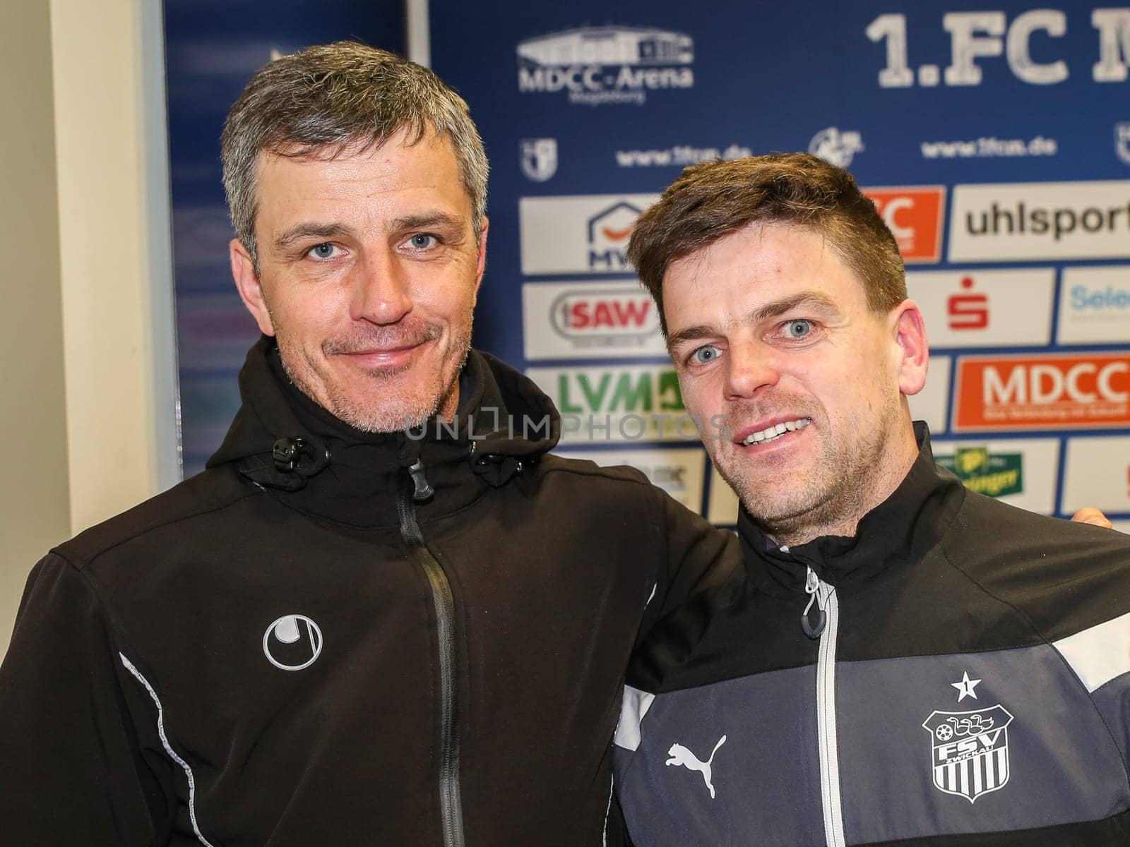 Head coach Jens Härtel ( 1.FC Magdeburg ) and head coach Torsten Ziegner ( FSV Zwickau ) - 3rd league season 2016/2017 point game 1.FCM against FSV Zwickau