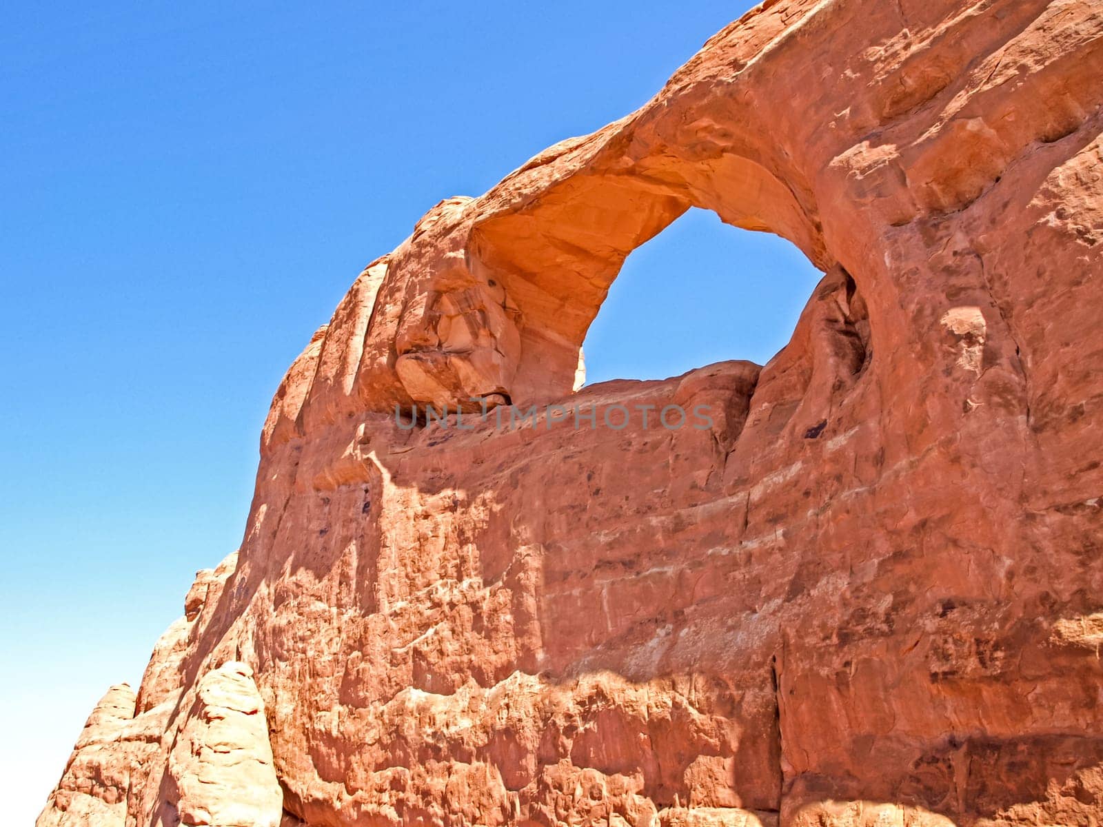 Nature National Park, Utah. The landscape and rocks. Roads and propinki Park, Utah.