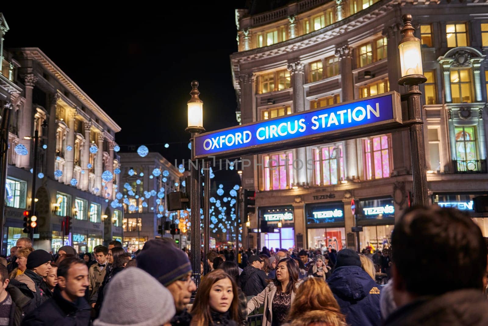 LONDON, UK - DECEMBER 20