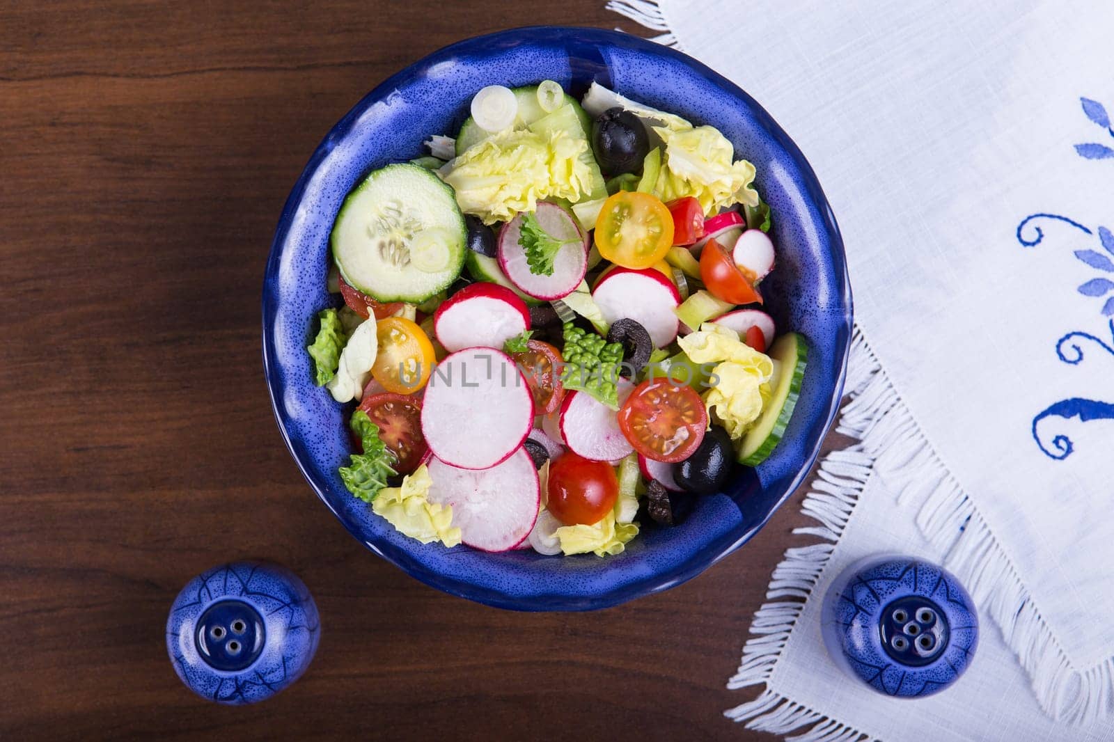 Fresh salad with vegetables