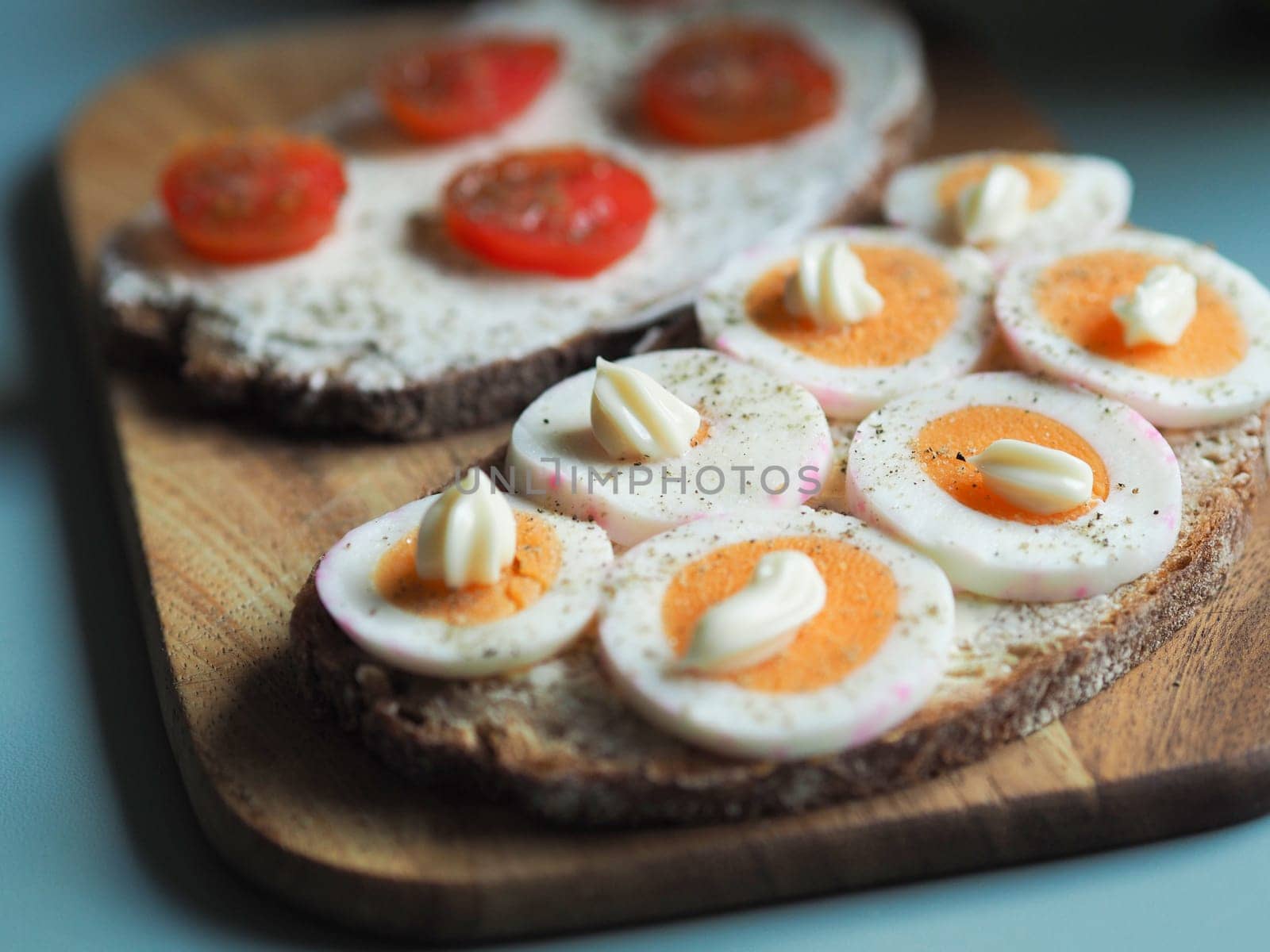 Whole grain bread with tasty cheese and eggs