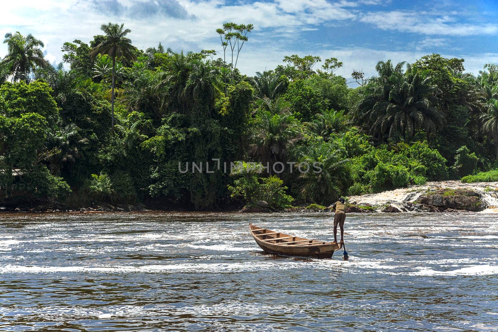 Scene at Lobé