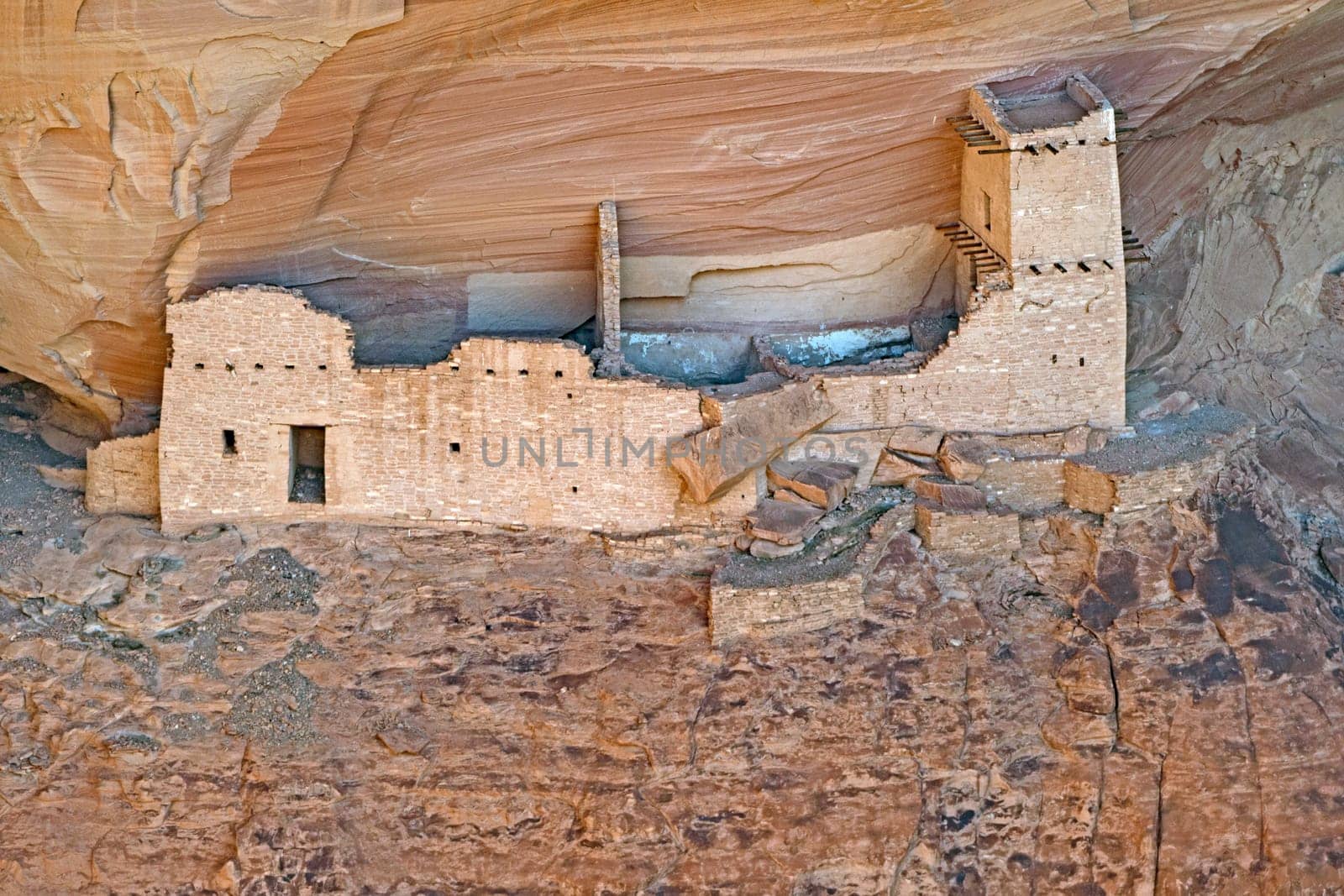 Old Pueblo Dwelling in a Canyon Wall in Canyon de Chelly National Park in Arizona
