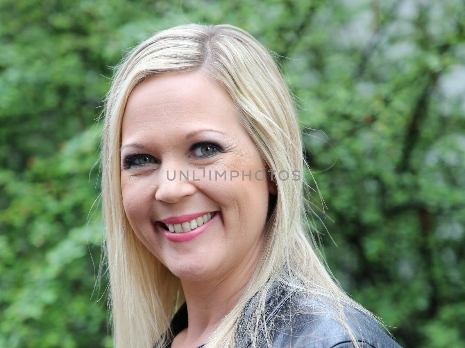 Julia Breuer (Gruppe Wind) during her promotional tour for her new CD "Liebes Leben"" on 05.05.2017 in Staßfurt"