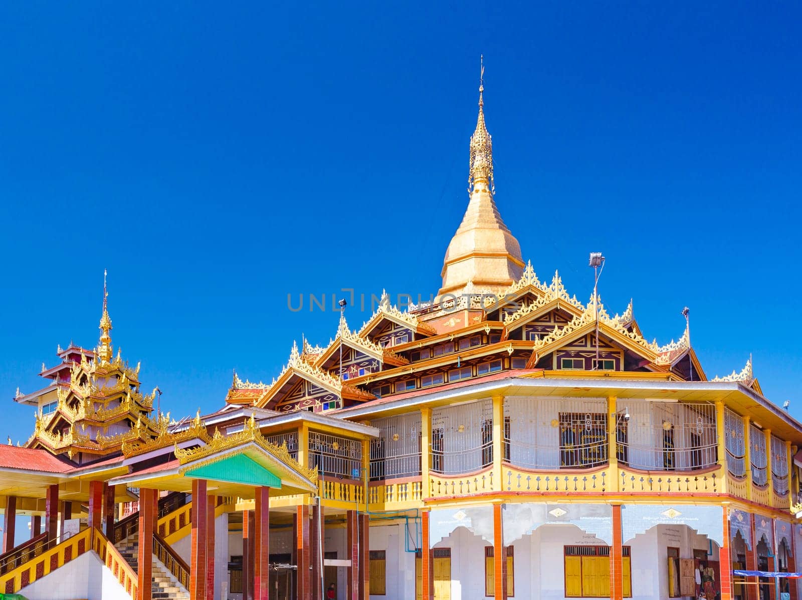 Phaung Daw Oo Pagoda, Inle lake, Myanmar