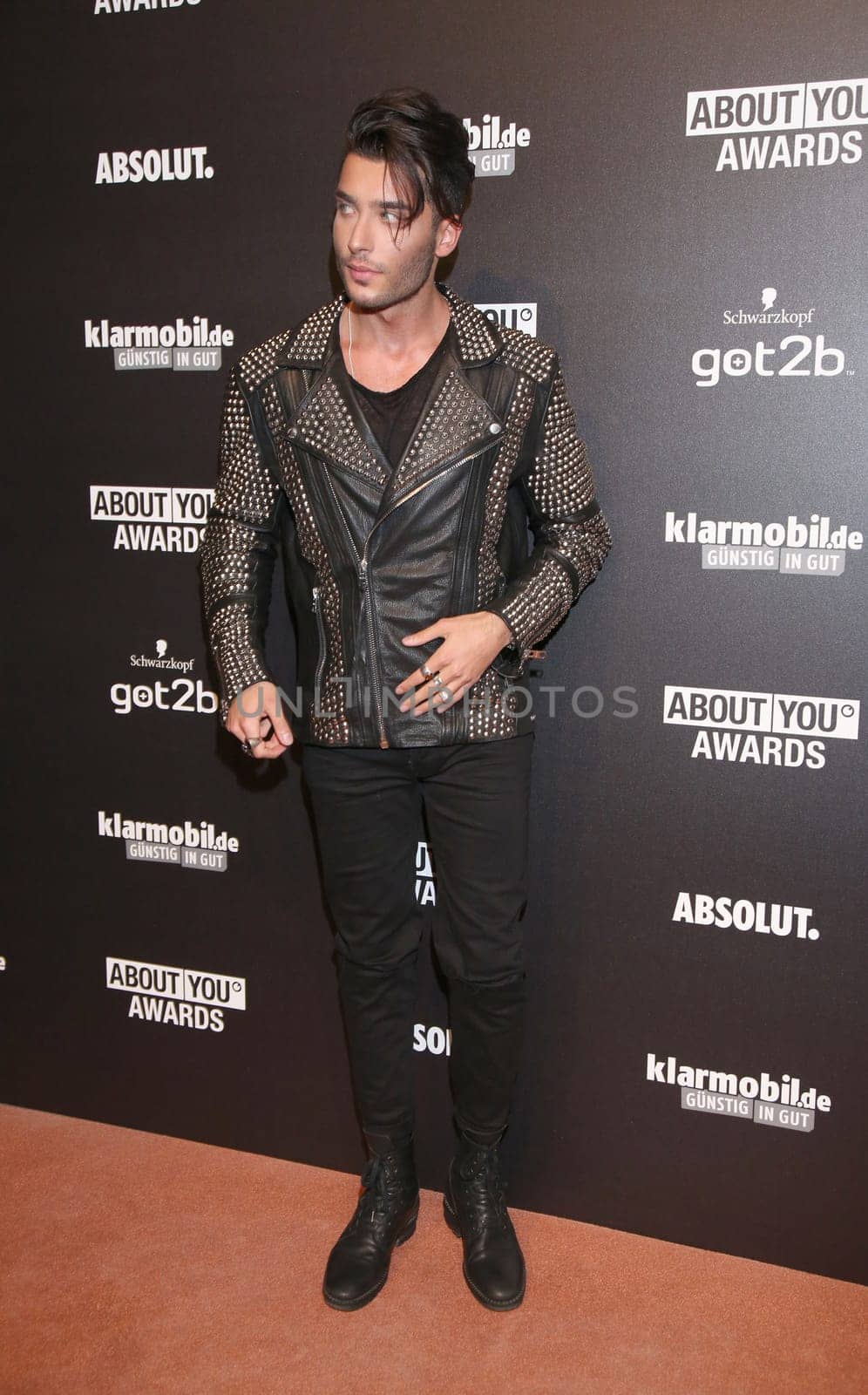 Toni Mahfud,. About You Awards in More ! Theater Hamburg .