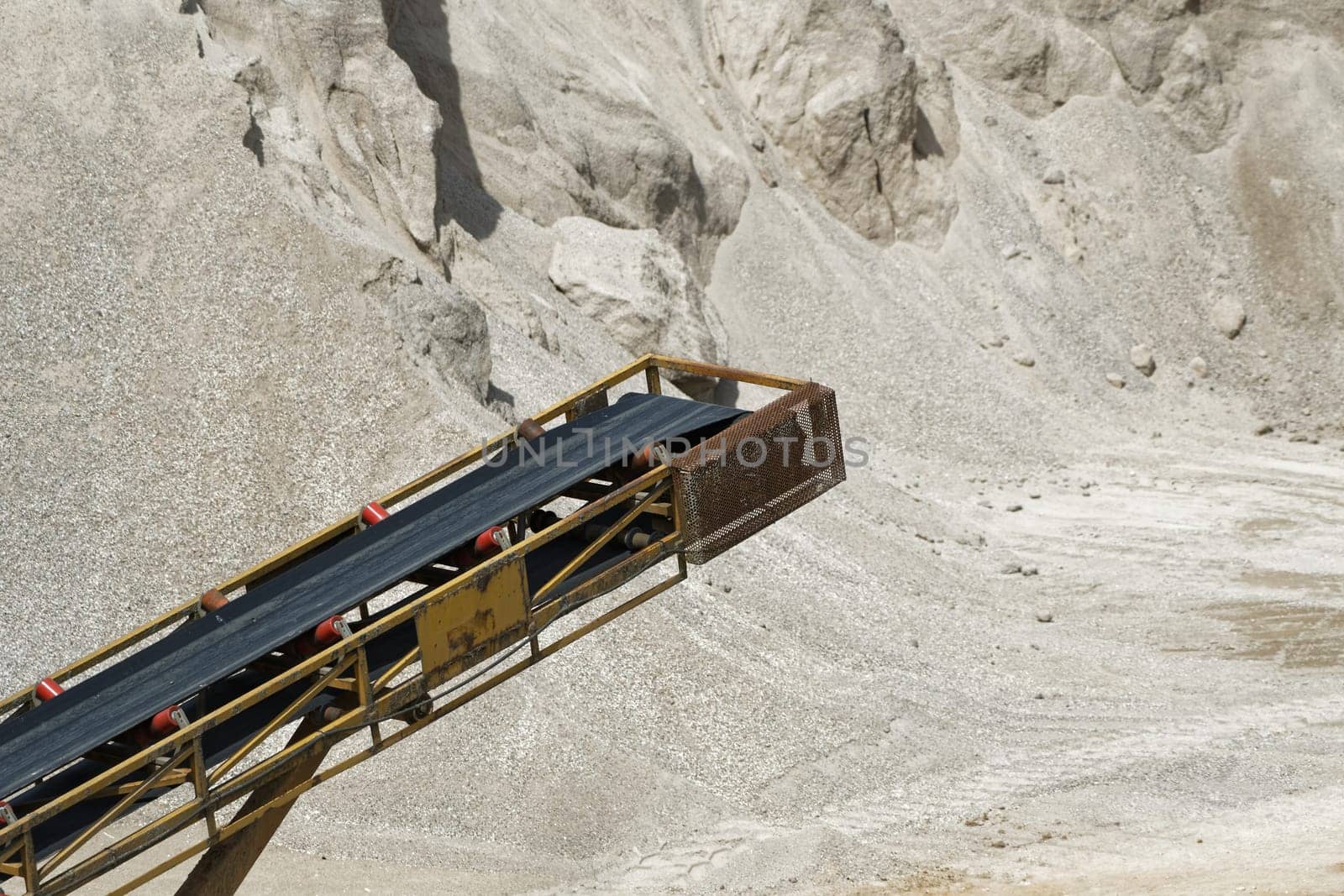 Gravel plant
