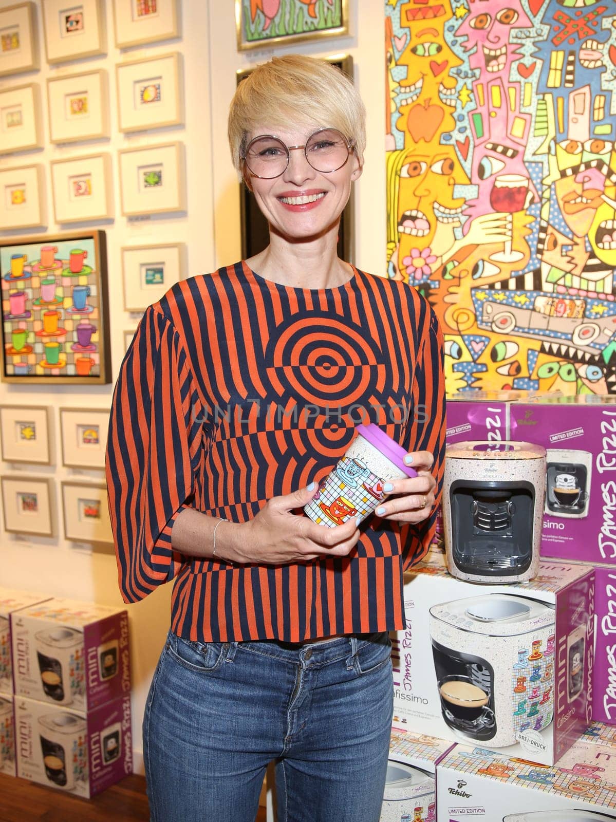 Susann Atwell ,  Launch-Event  JAMES RIZZI Cafissimo MINI - Limited Edition by Tchibo" in Hamburg."