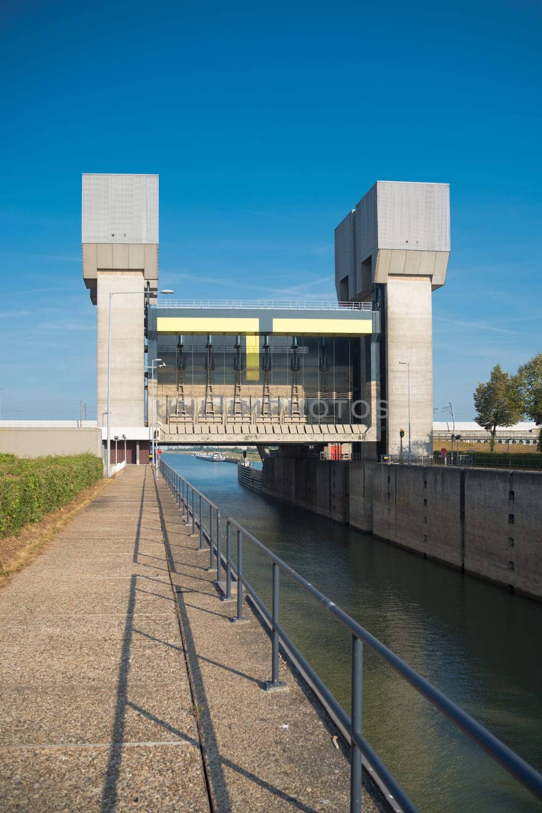 TIEL, NETHERLANDS - SEPTEMBER 24, 2016: Lock Prins Bernhard in the Amsterdam-Rhine canal