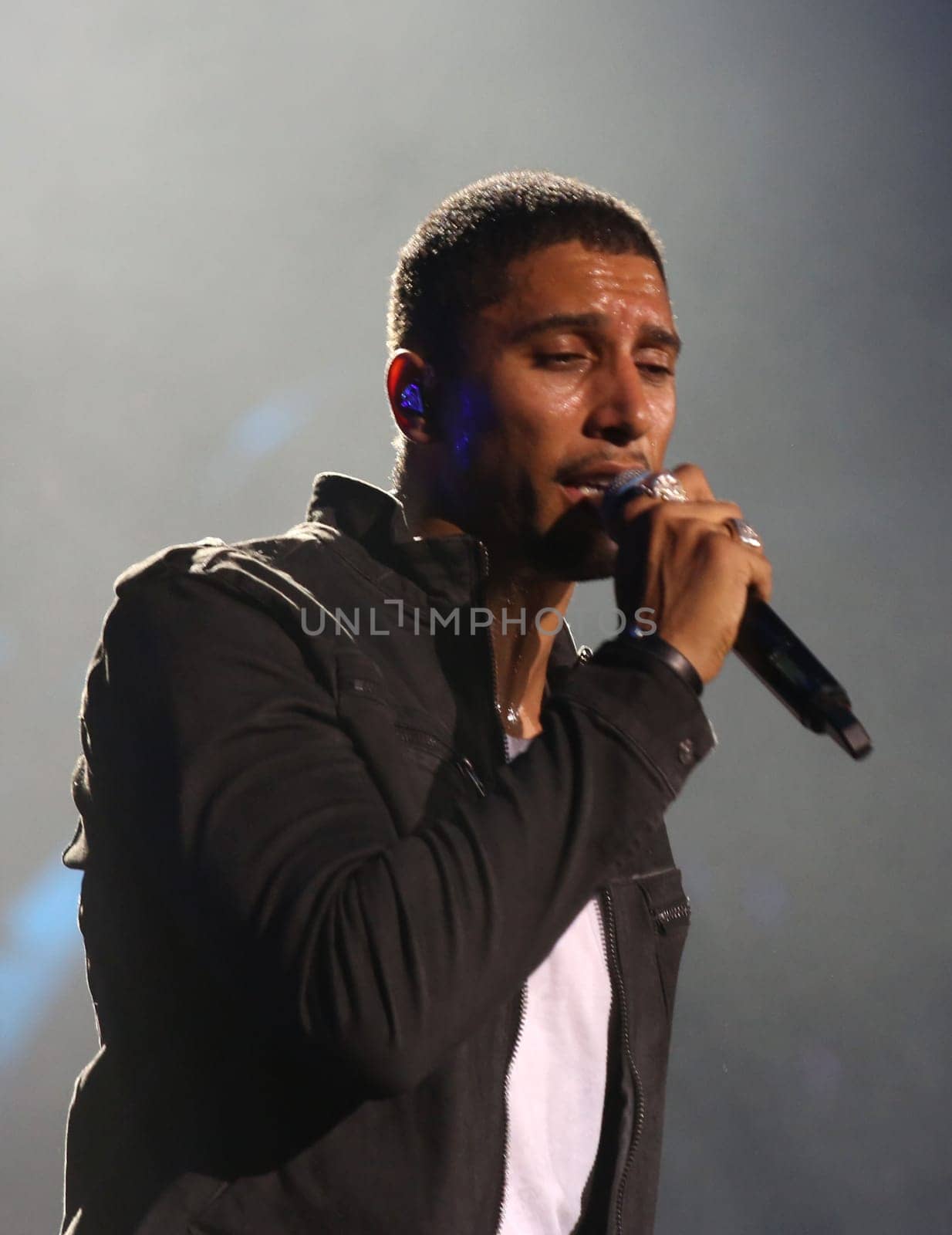 Andreas Bourani life beim Global Citzen Festival 2017 in Hamburg -Barclacard Arena