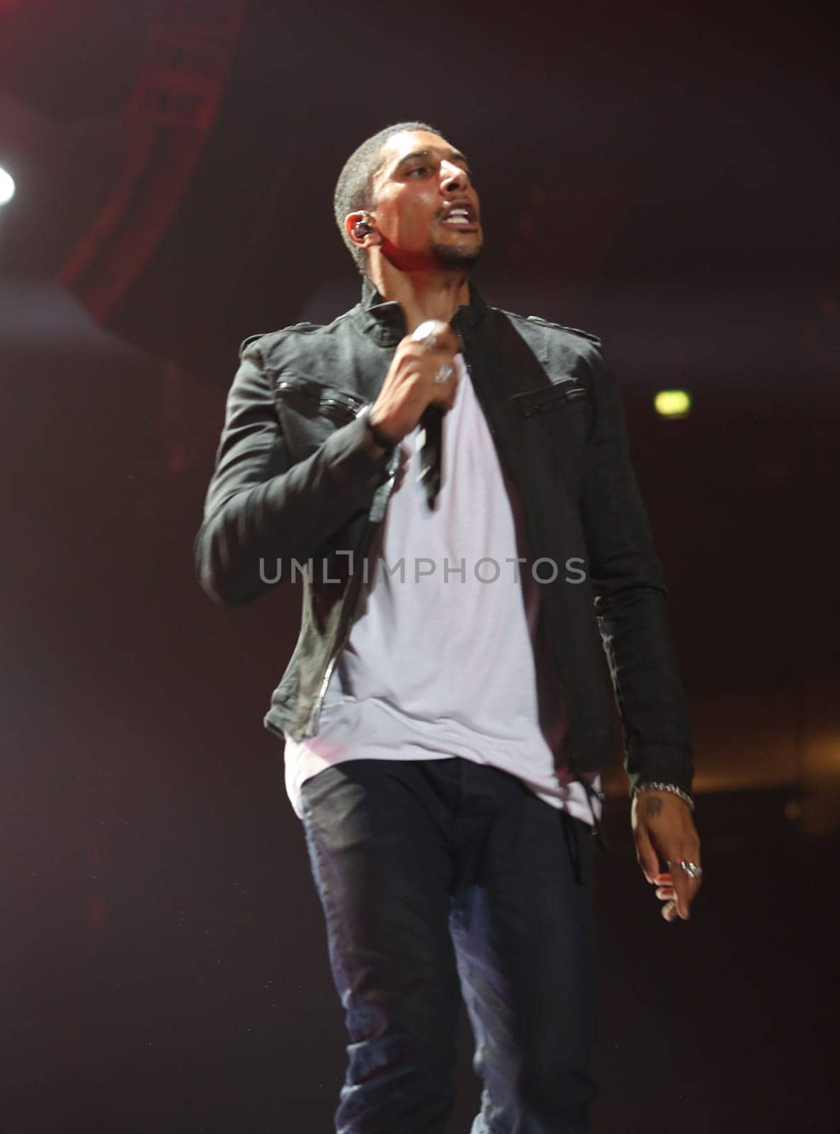 Andreas Bourani life beim Global Citzen Festival 2017 in Hamburg -Barclacard Arena