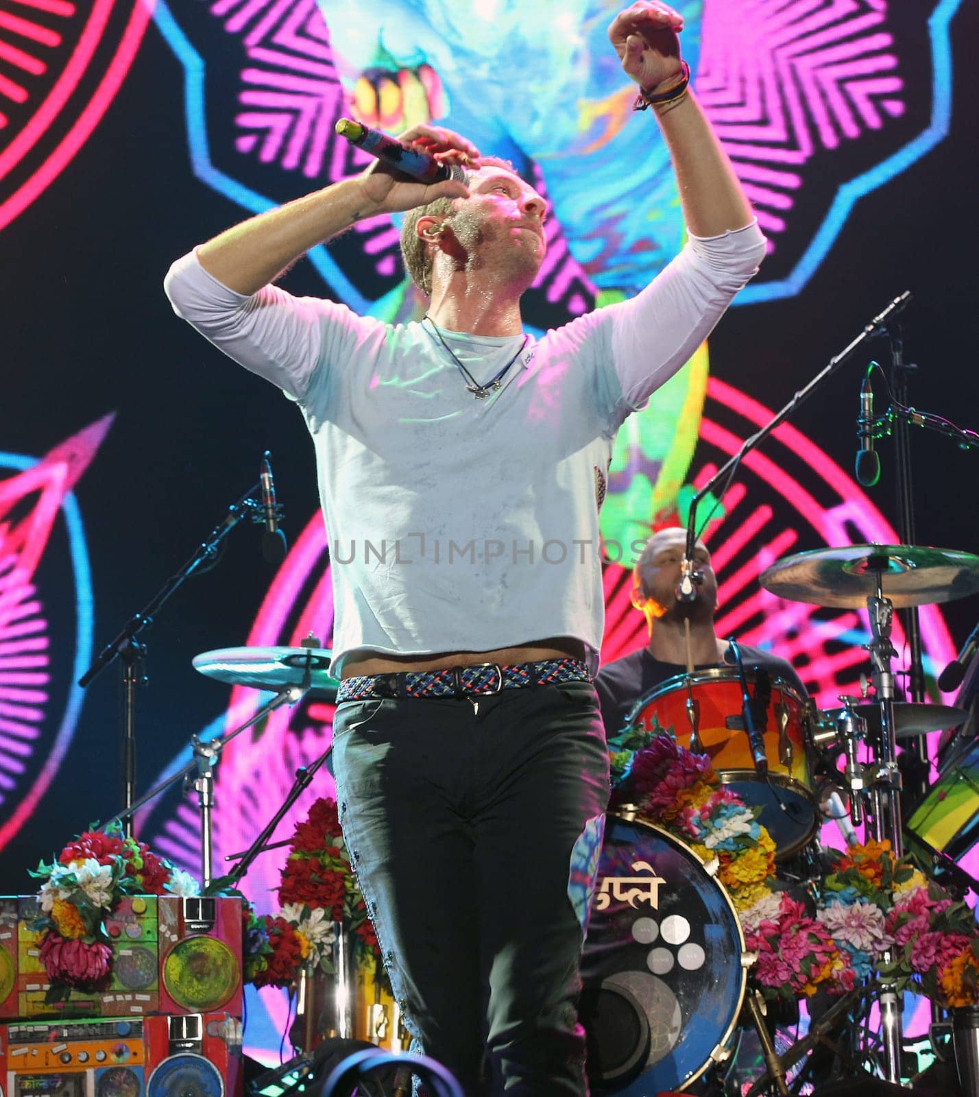 Coldplay Saenger  Chris Martin  life beim  Global Citzen Festival 2017  in Hamburg -Barclacard Arena