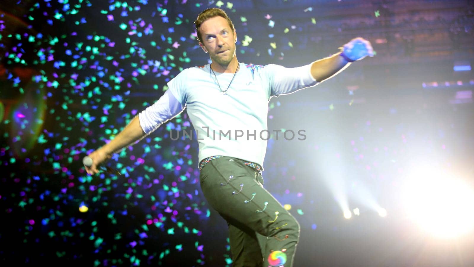Coldplay Saenger Chris Martin life beim Global Citzen Festival 2017 in Hamburg -Barclacard Arena