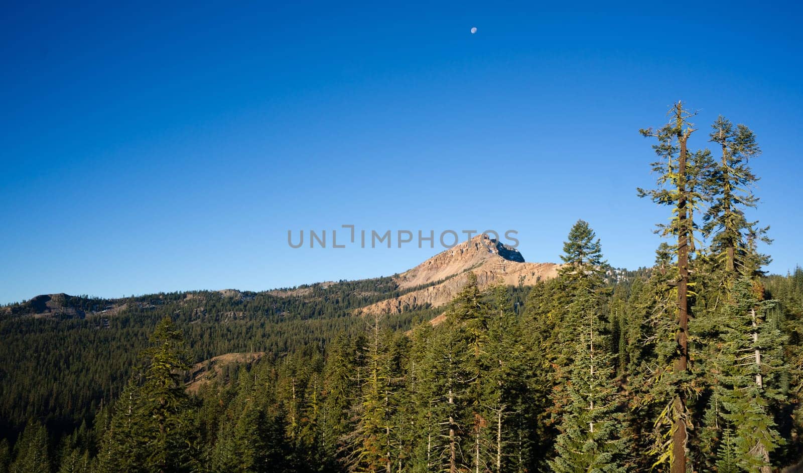 Moonrise over Brokeoff Mountain