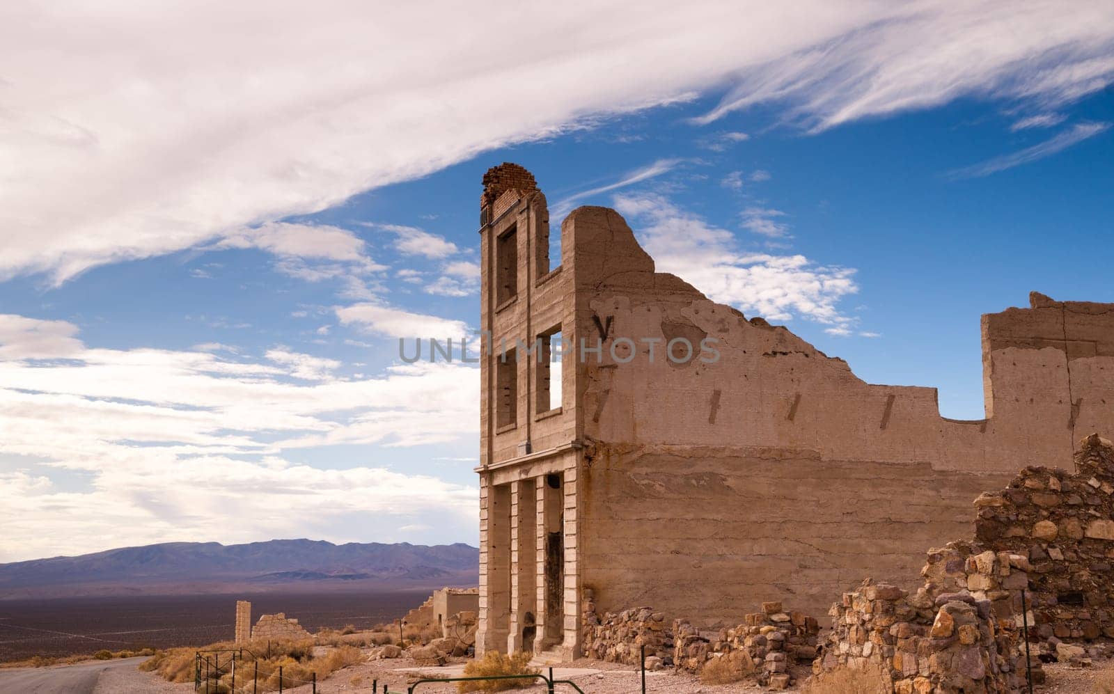 There were over 2000 claims covering everything in a 30 mile area from the Bullfrog district. The most promising was the Montgomery Shoshone mine, which prompted everyone to move to the Rhyolite townsite.