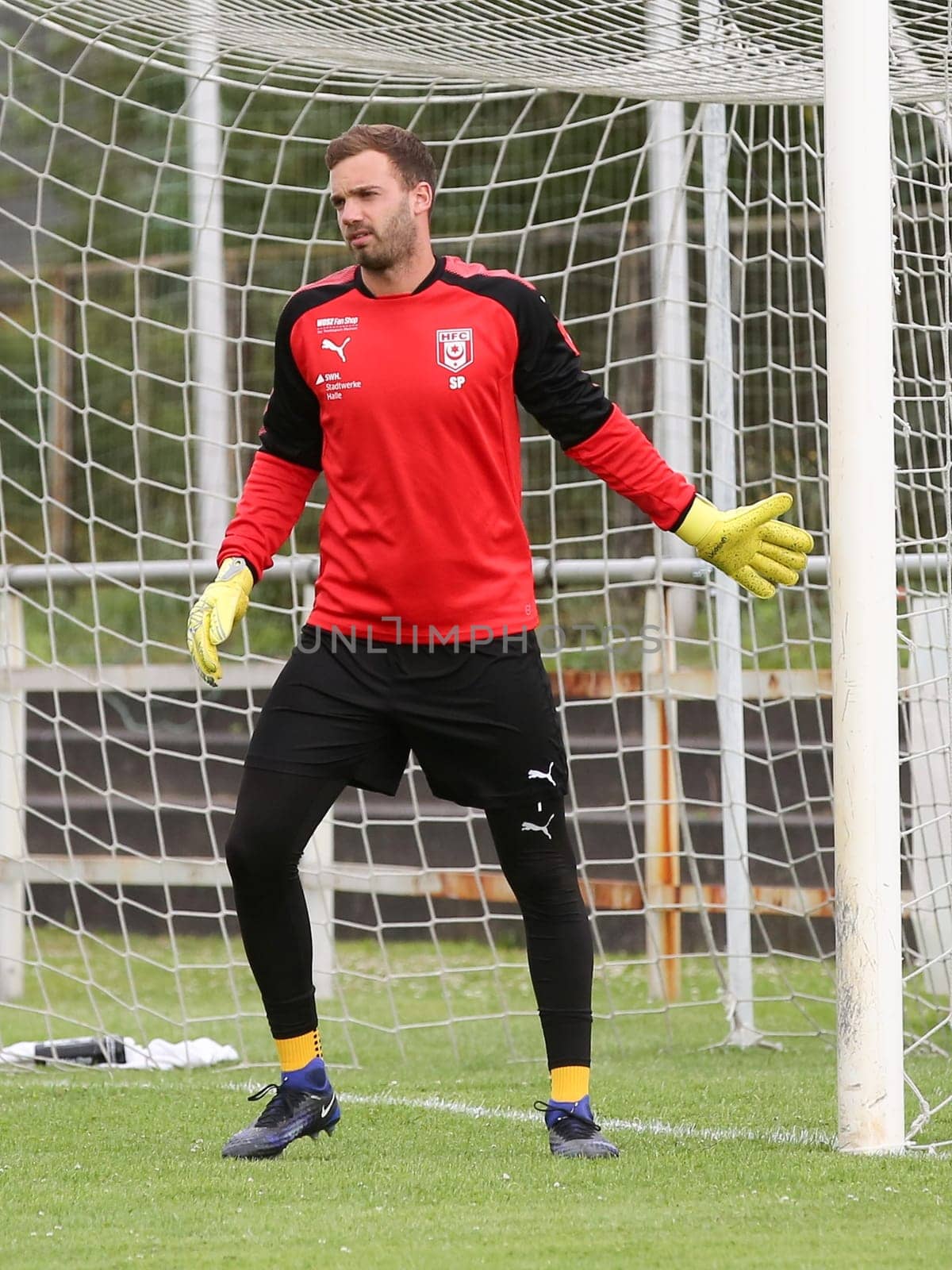 Goalkeeper Oliver Schnitzler (Hallescher FC) at the test match Hallescher FC against Berliner AK on 30.06.2017 in Dessau