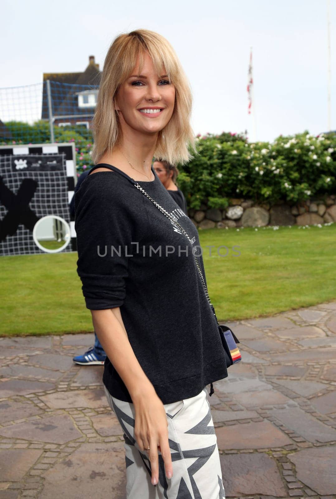 Monica Ivancan   ,.Juvia Men Kollektionspraesentation by Different Fashion mit Charity Fussball  in Kampen auf Sylt