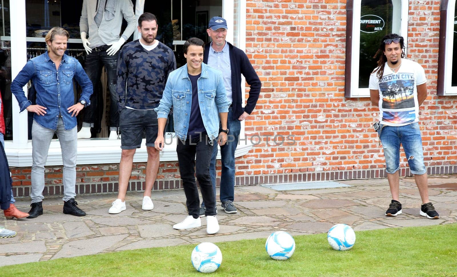 Kostja Ullmann, .Juvia Men Kollektionspraesentation by Different Fashion mit Charity Fussball  in Kampen auf Sylt