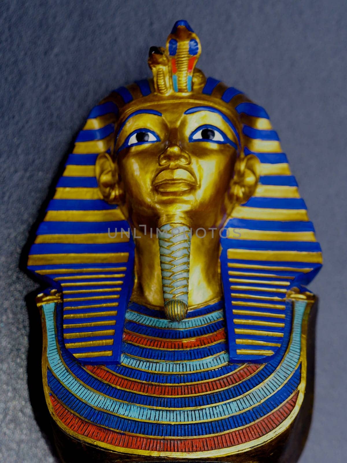 Tutankhamun Face Mask - Replica
