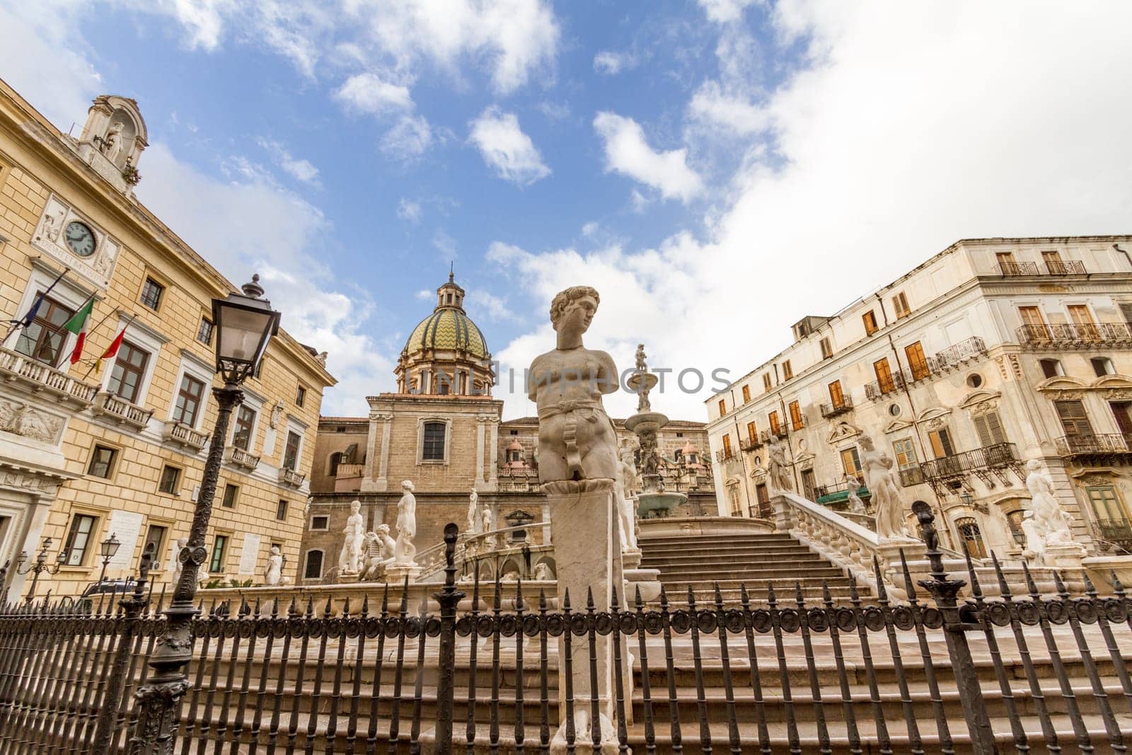Palermo, Sicily, Italy. In the heart of Palermo's loveliest square, Piazza Pretoria, stands this magnificent fountain, Fontana Pretoria, work of Florentine sculptor Francesco Camilliani.