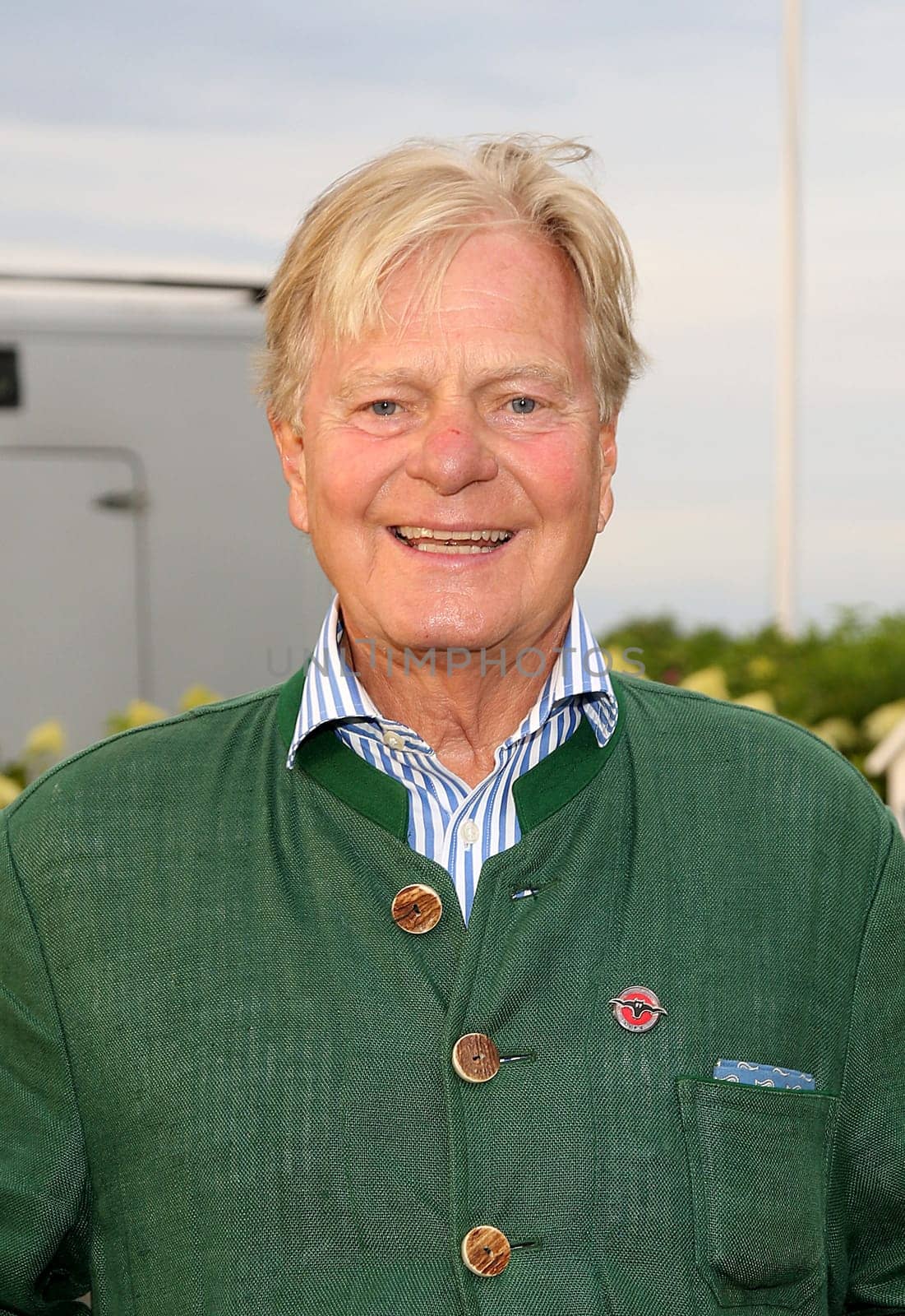 Viktor Erdmann ,. Manfred Baumann invited to the yearly crab dinner in his house in Morsum - Sylt