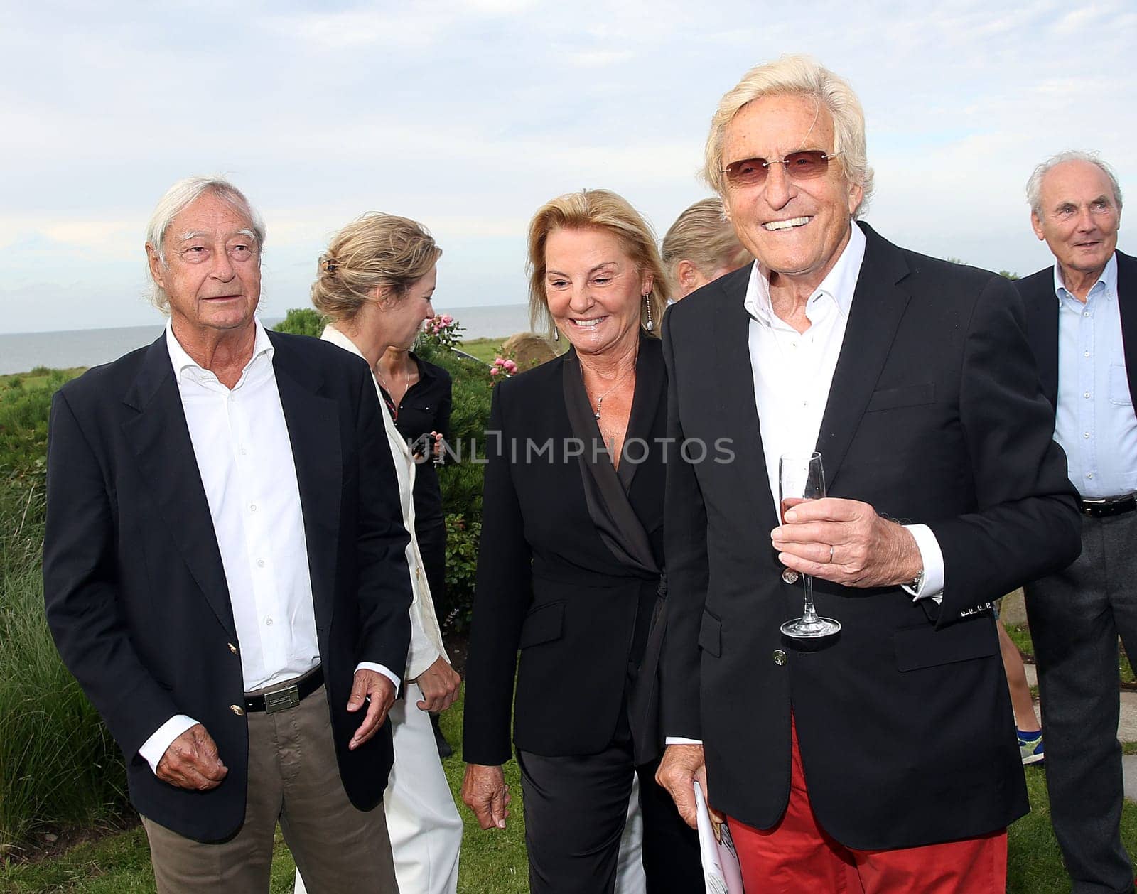 Manfred Baumann invited to the yearly crab dinner in his house in Morsum - Sylt