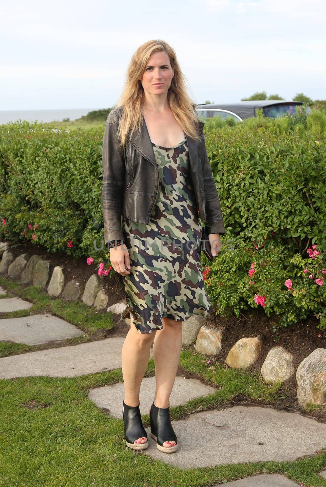 Britta Kerner ,. Manfred Baumann invited to the yearly crab dinner in his house in Morsum - Sylt