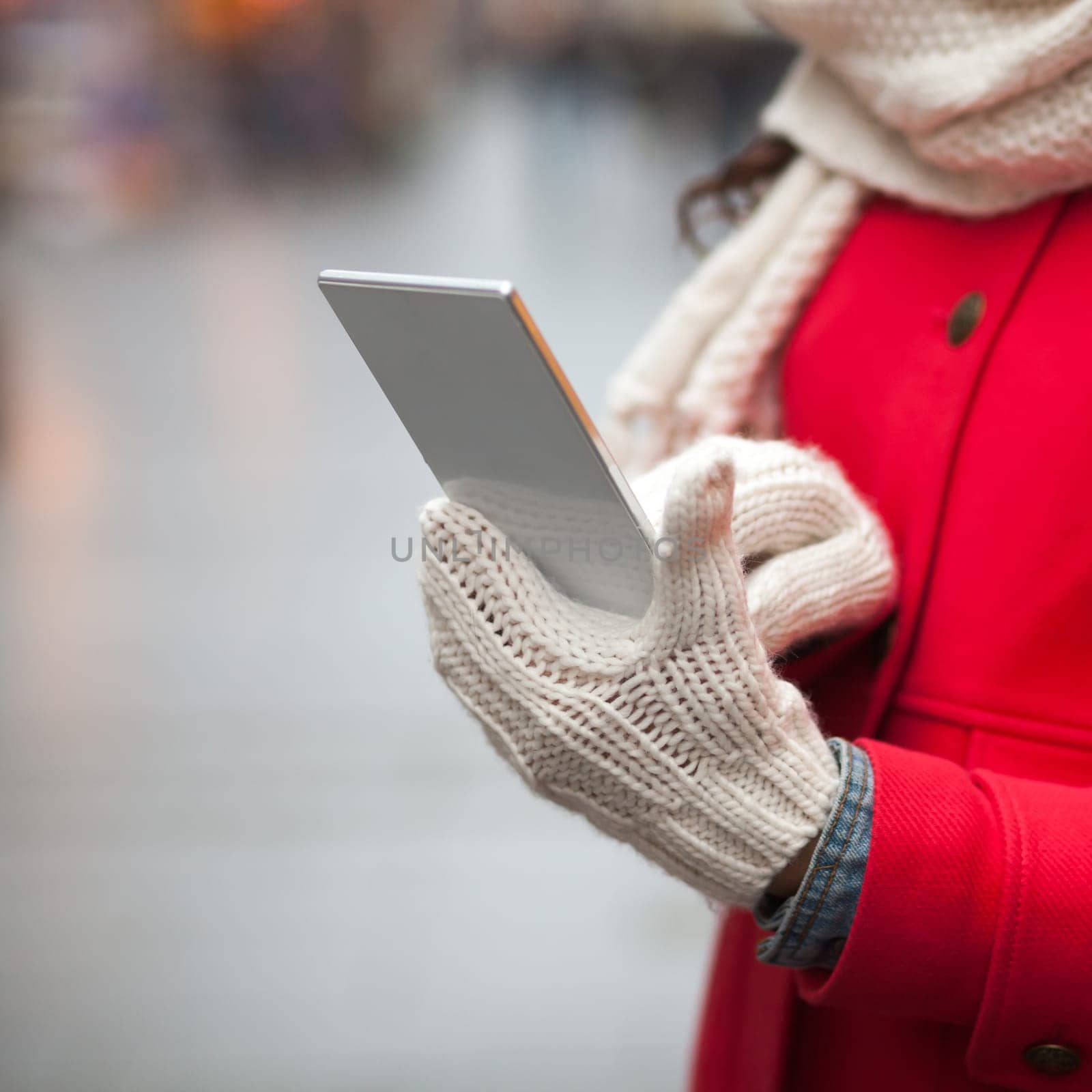 Cold Weather Drains Your Cell Phone