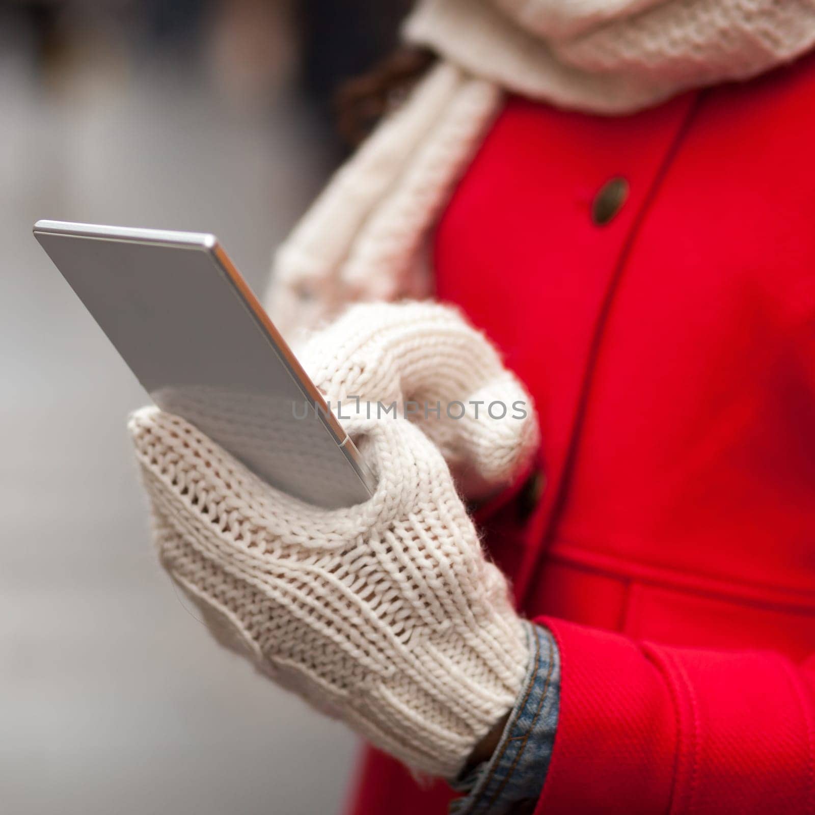 Short battery life in cold weather - Weather Drains Your Cell Phone