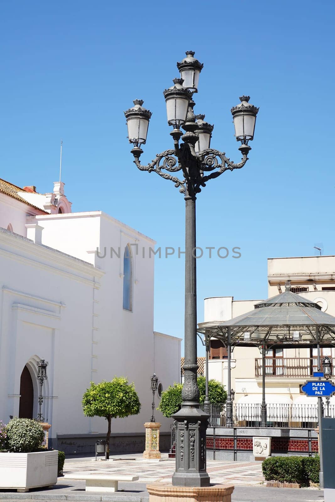 Square next to the Catholic Church in isla cristina