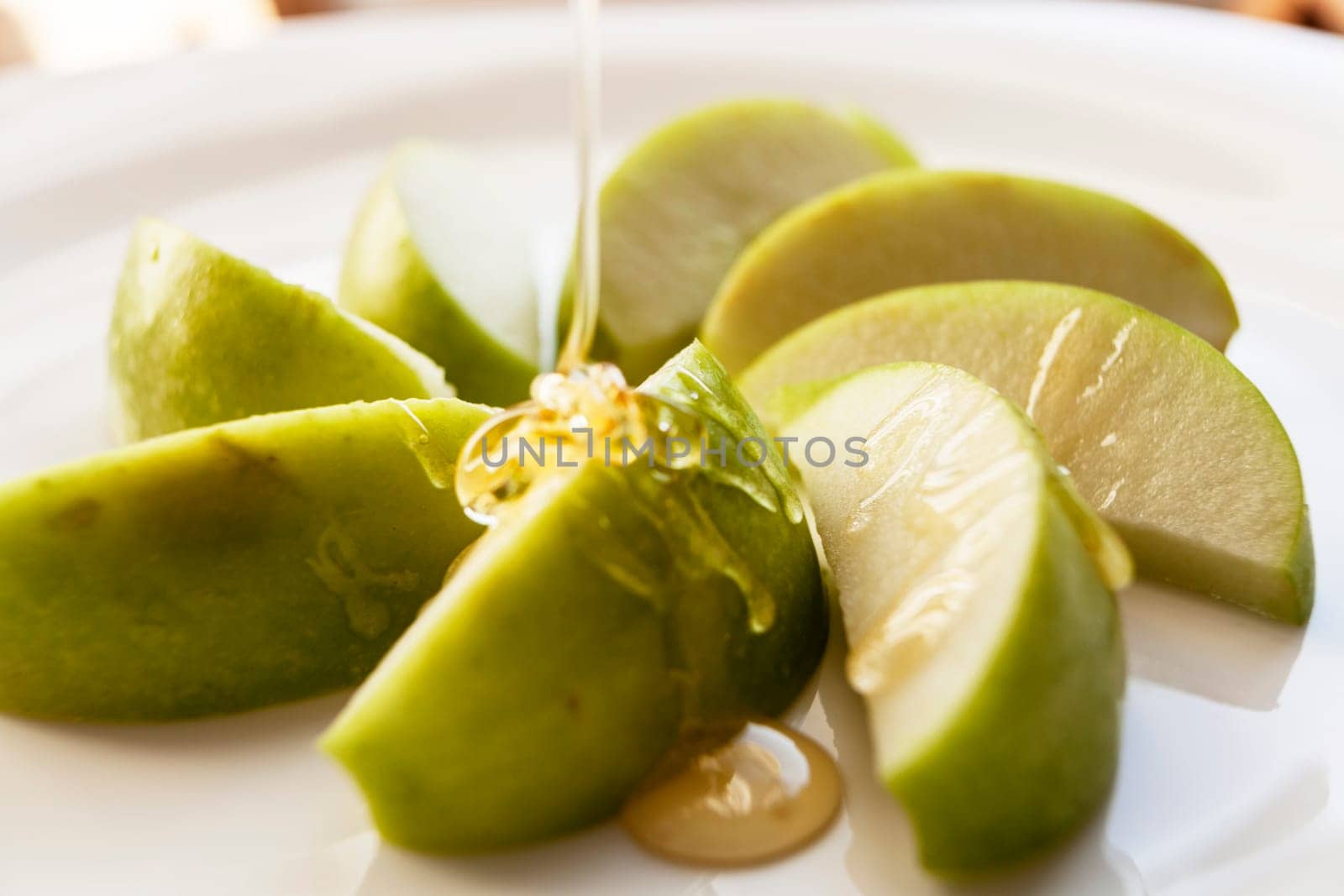 Jewish new year traditional treat apple anad honey