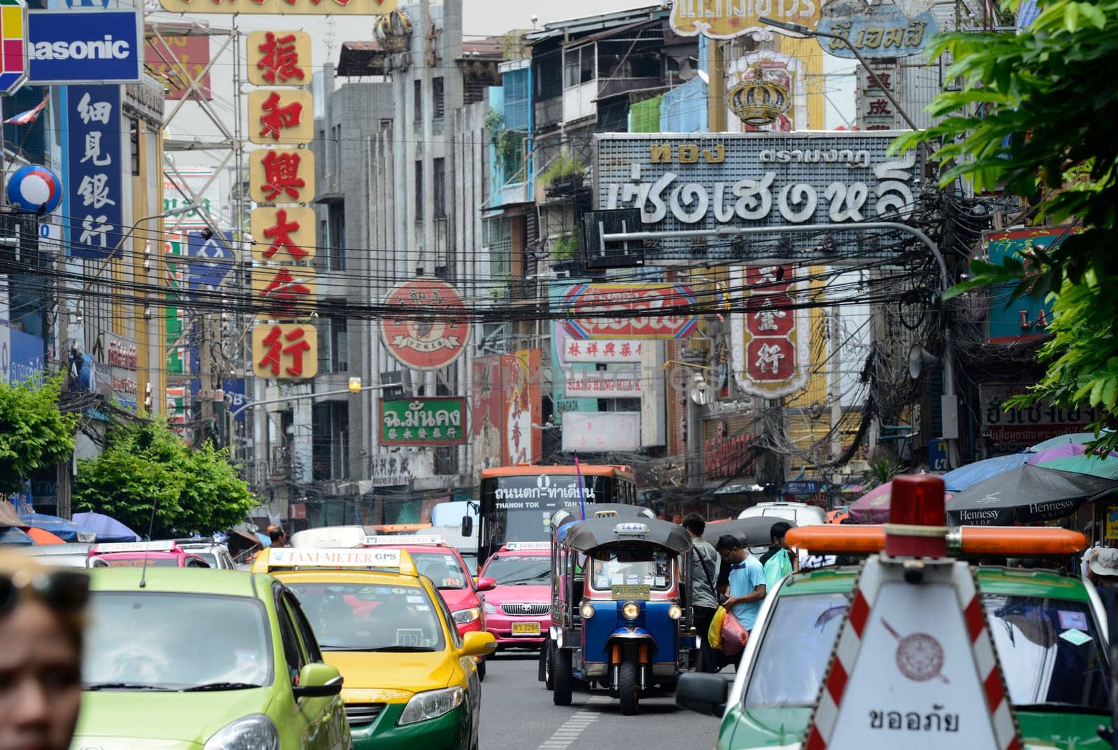 Everyday life in China Town in the city of Bangkok in Thailand in South East Asia.