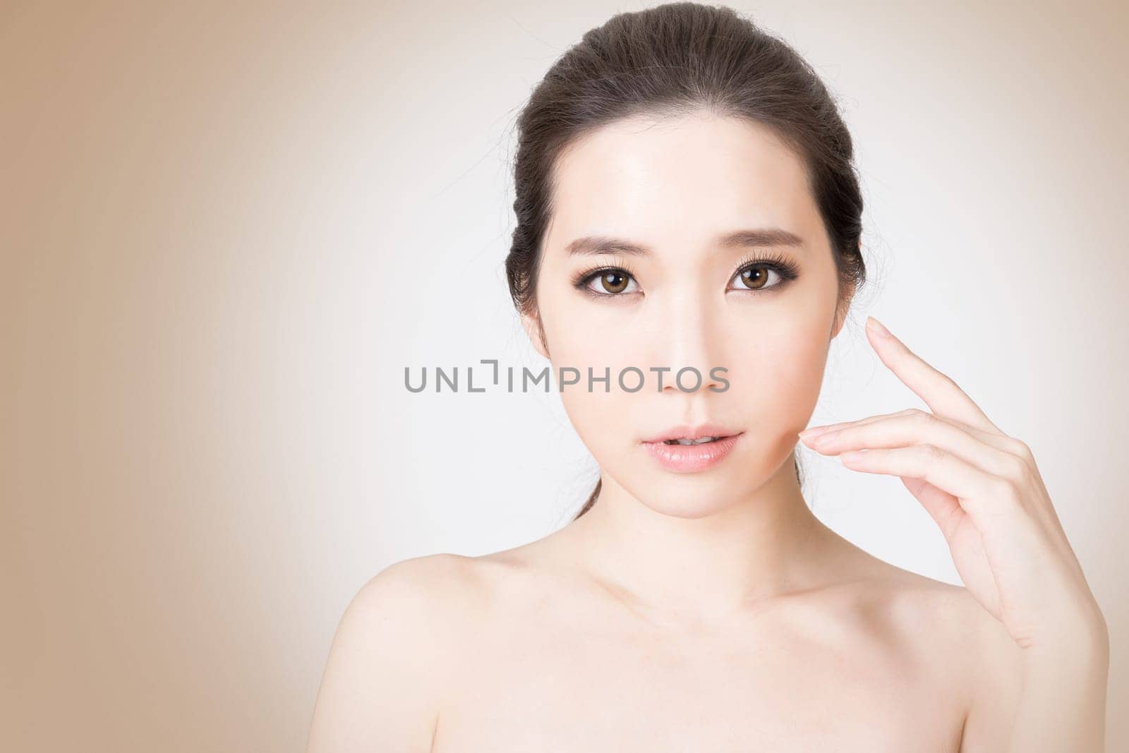 Asian glamour of beauty face, closeup portrait.